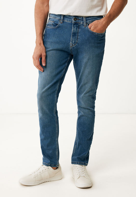 LOGAN Mid Waist Jeans