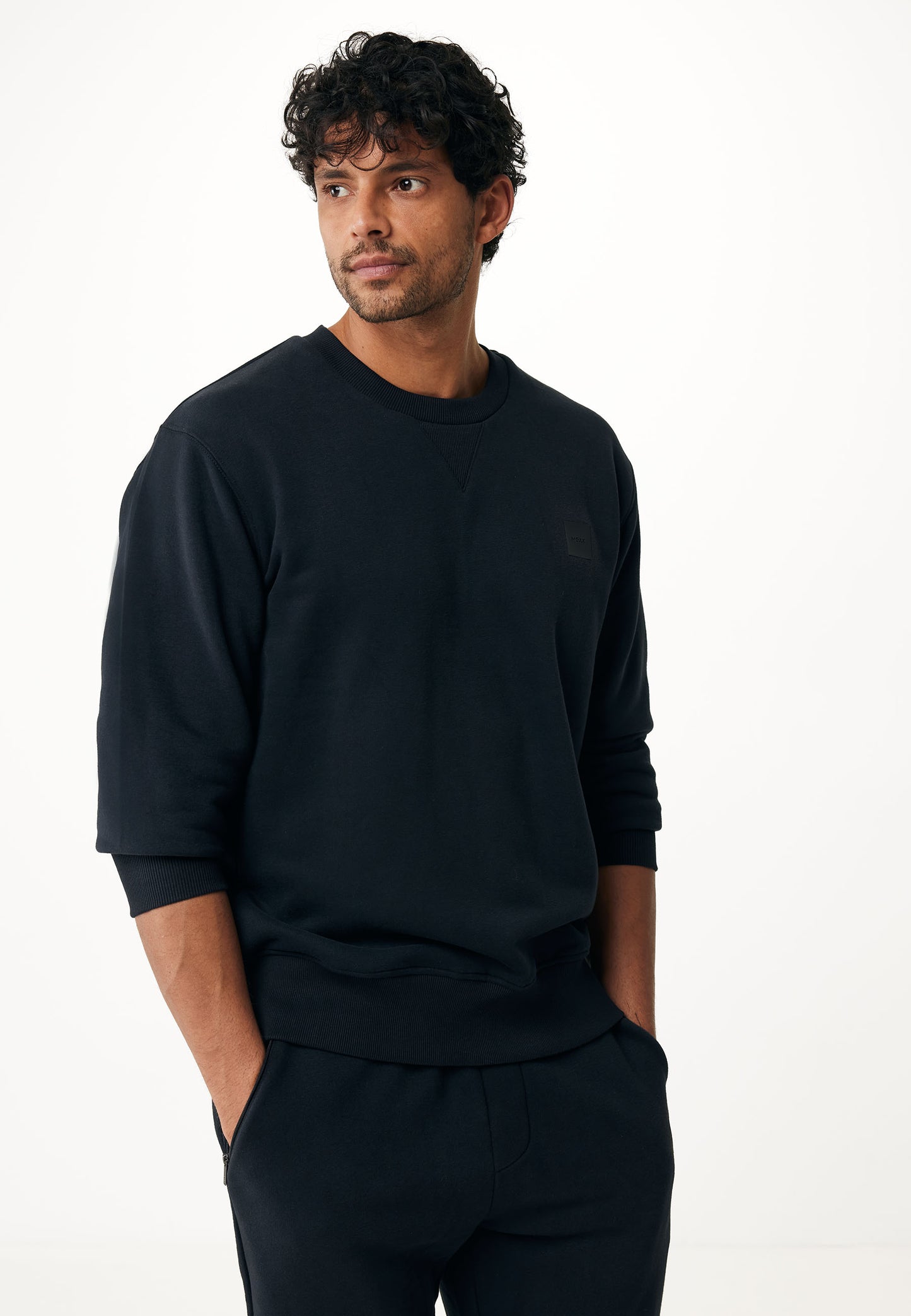 JOHN Simple Crew Neck Sweatshirt