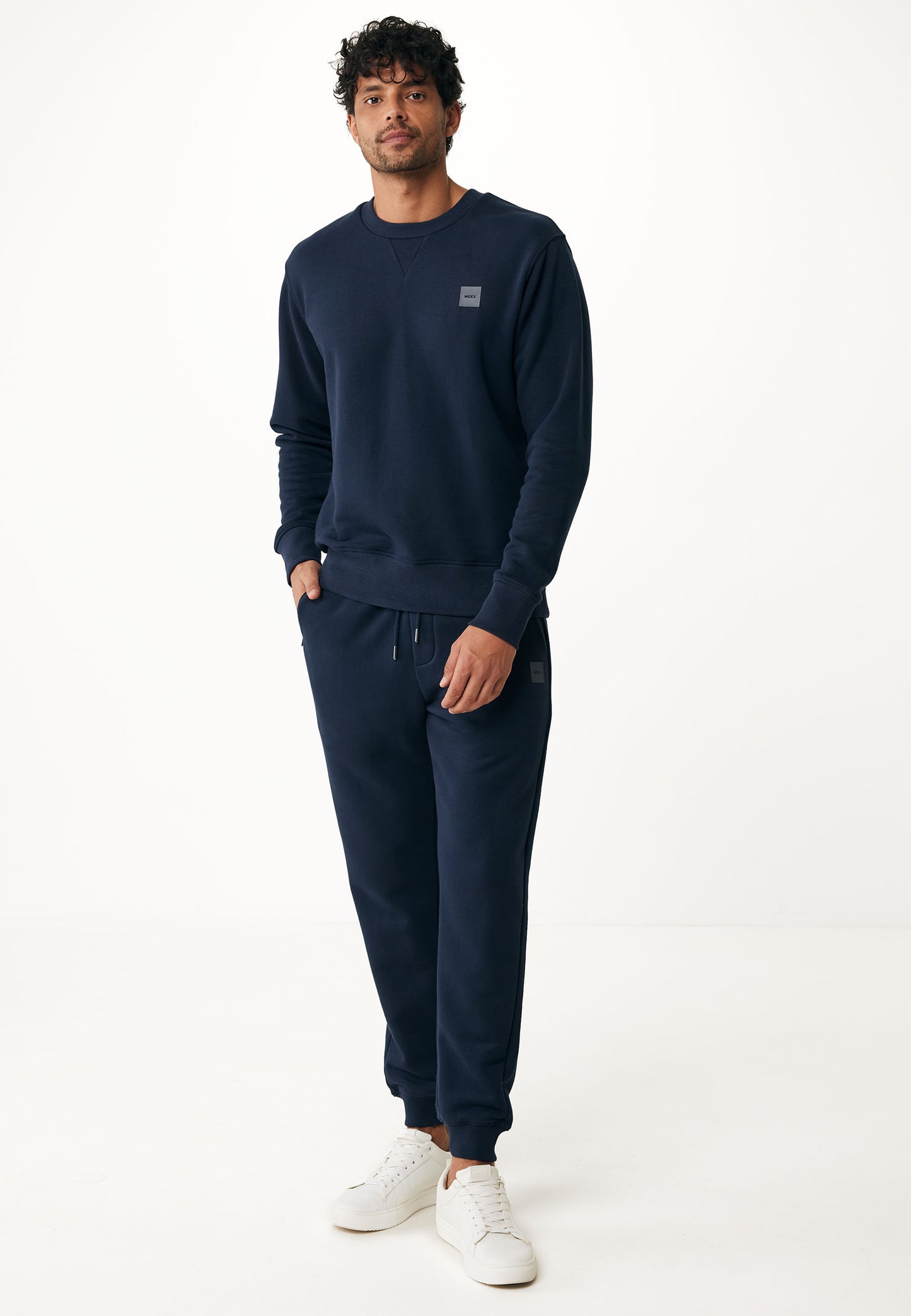 JOHN Simple Crew Neck Sweatshirt