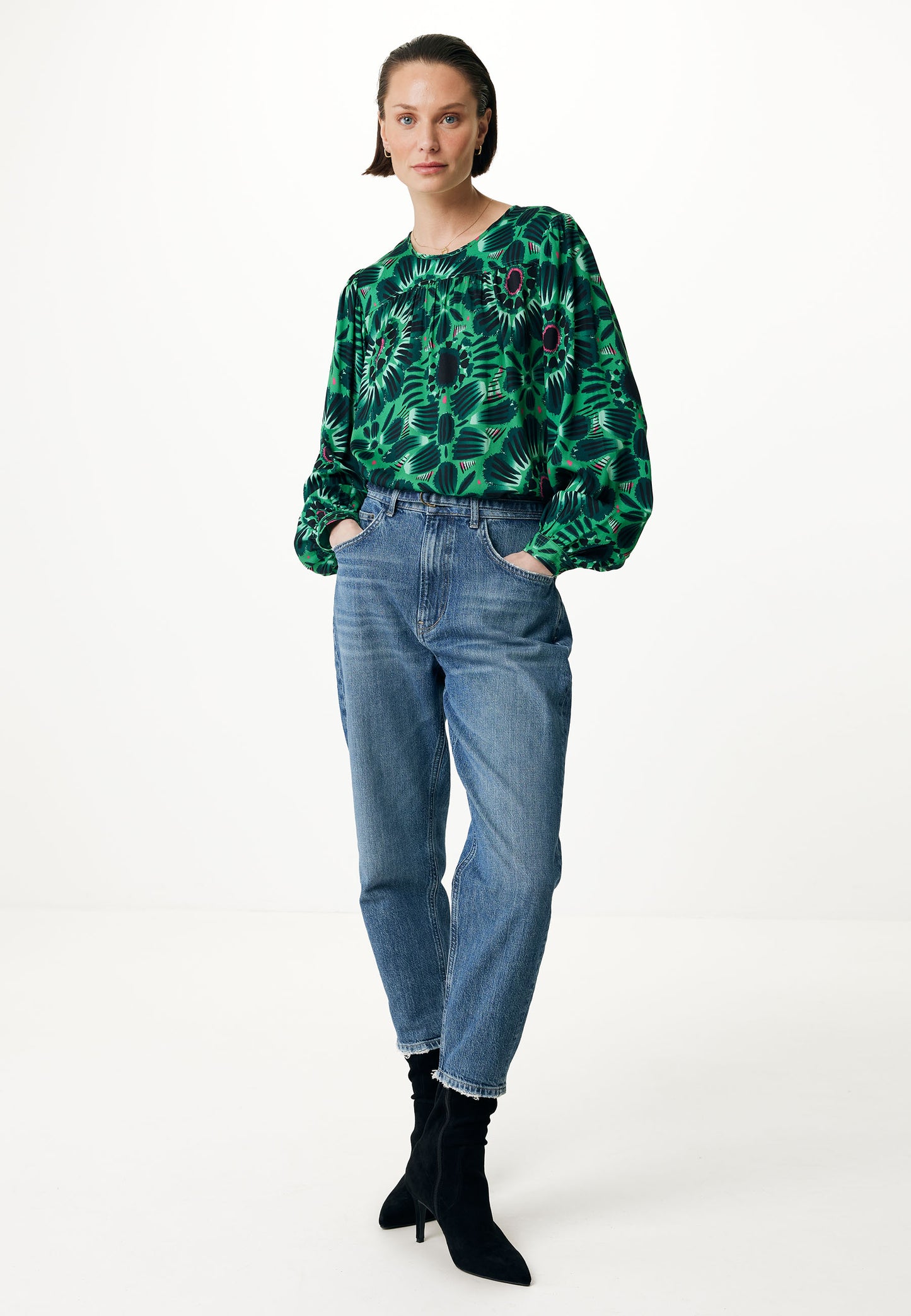 Printed Blouse with Pleats on the Shoulders